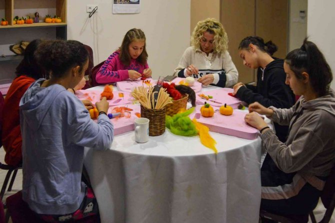 Kır Çiçekleri ’Sanatla Sporu’ Birleştiriyor