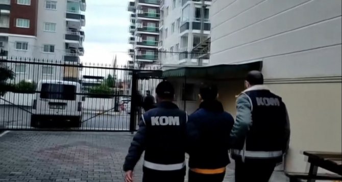 Mersin Merkezli 3 İlde Fetö Operasyonu: 14 Gözaltı