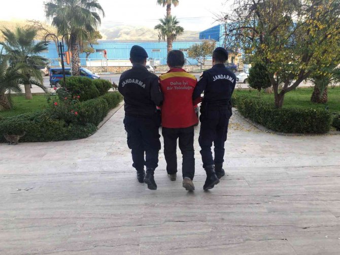 Jandarma ‘Huzur Ve Güven’ Uygulamasında 5 Tutuklama