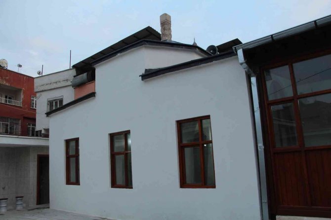 Siirt’te Ateşe Verilen 130 Yılık Caminin Restorasyonu Tamamlandı