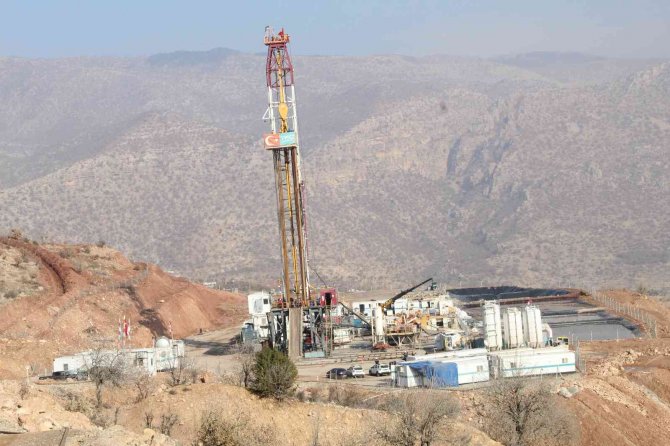 Gabar Dağı’nda Çıkan Petrolde Hedef Günlük 25 Bin Varil