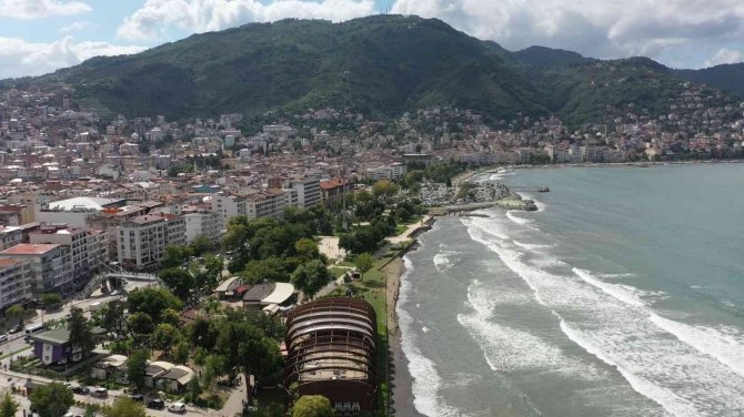 Karadeniz’in Hırçın Dalgalarından Elektrik Üretilecek