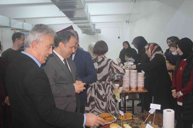 Ünye’de Öğrenciler, Yerli Malı Haftası’nı Kutladı