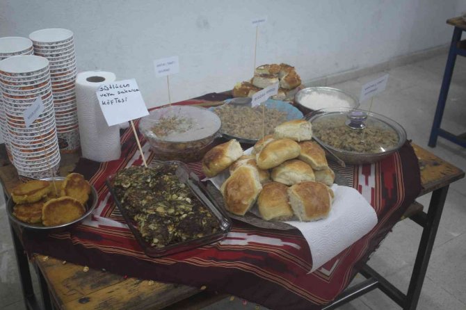 Ünye’de Öğrenciler, Yerli Malı Haftası’nı Kutladı