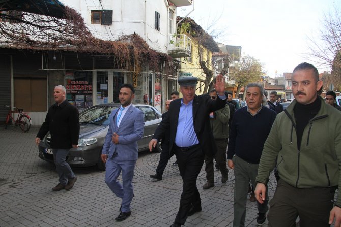 Muharrem İ̇nce Kula’da Esnaf Ziyareti Yaptı