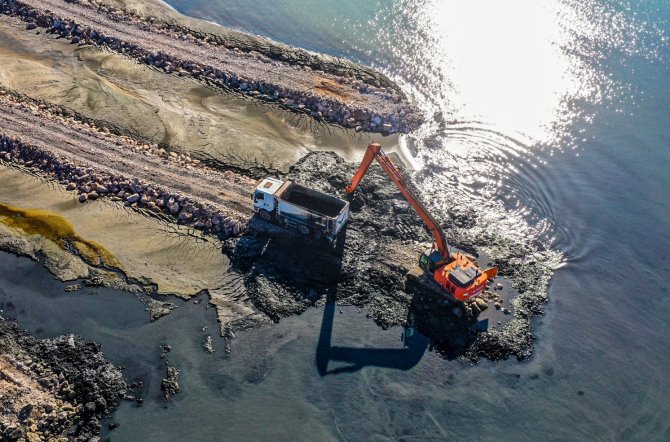 Van Büyükşehir Belediyesi Temiz Bir Çevre İçin Çalışıyor