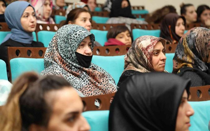 Van’da ‘Evlilik Öncesi Eğitim’ Semineri Düzenlendi