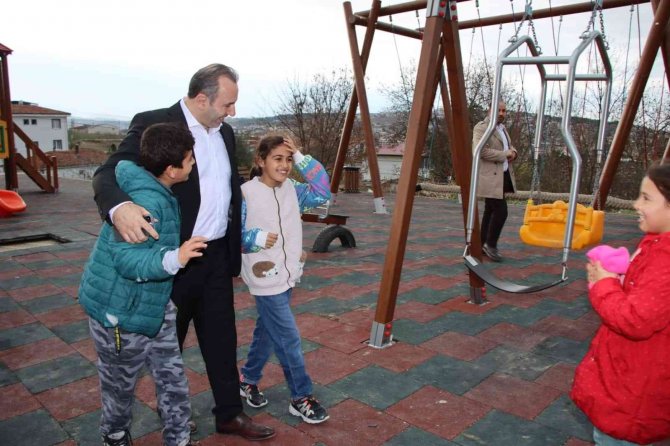 Tutuk’tan Yeni Çocuk Parklarında İnceleme