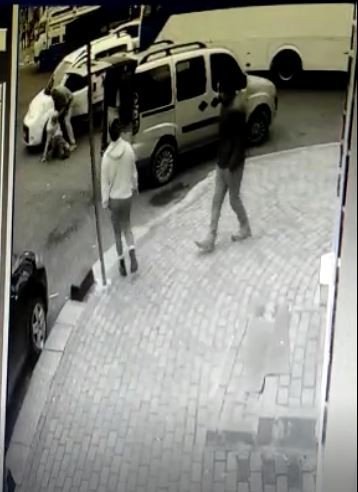Yayaya Çarpan Sürücü Olay Yerini Terk Etti