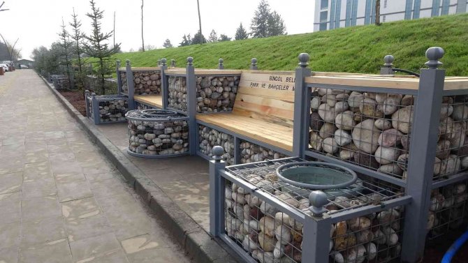 Genç Caddesi’ndeki Yürüyüş Ve Dinlenme Alanı Tamamlandı