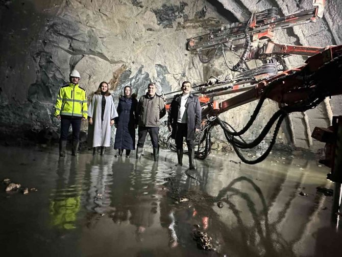 Muslu-filyos Arasındaki Tünel Çalışmaları Sürüyor