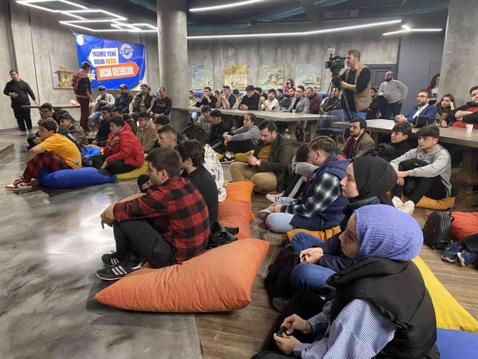 İ̇stanbul’da 39 İlçede Eş Zamanlı “İ̇lk Oyum Erdoğan’a İ̇lk Oyum Ak Parti’ye” Programı