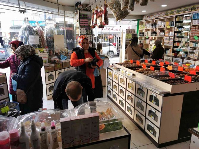 Zencefil Ve Zerdeçal İkilisi Kış Aylarının Vazgeçilmezi Oldu