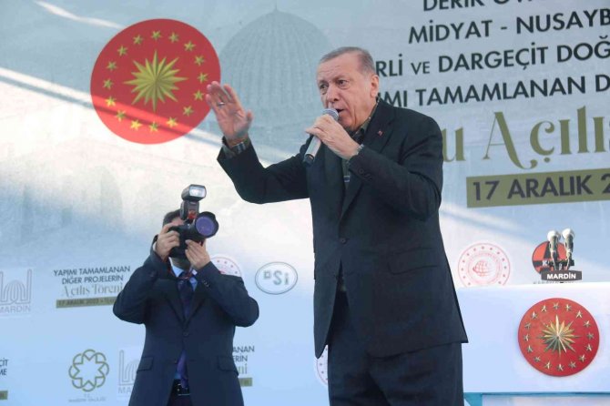 Cumhurbaşkanı Recep Tayyip Erdoğan: “Kardeşliğin Şehri Mardin’i Sahip Olduğu Güzelliklerden Koparmak İçin Çok Uğraştılar. Her Türlü Fitneyi Zulmü Denediler. Ama Hamdolsun Mardin Kim Olduğunu Unutmadı.”