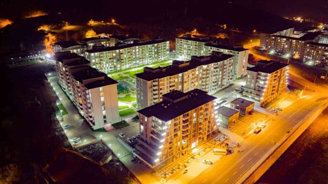 Derince’de Hak Sahipleri Tapularına Kavuşuyor