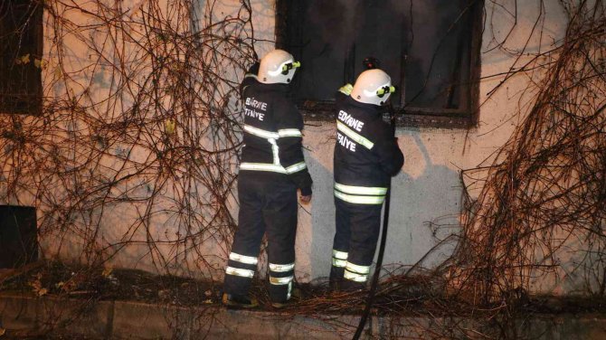 Edirne’de Tek Katlı Evde Yangın