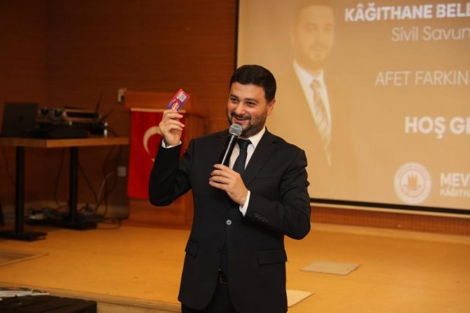 Kağıthane Belediyesi İlçedeki Tüm Gençleri Afetlere Karşı Eğitiyor