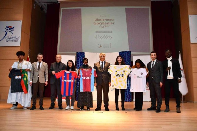 Uluslararası Öğrencilerin Performansları Büyük Beğeni Topladı