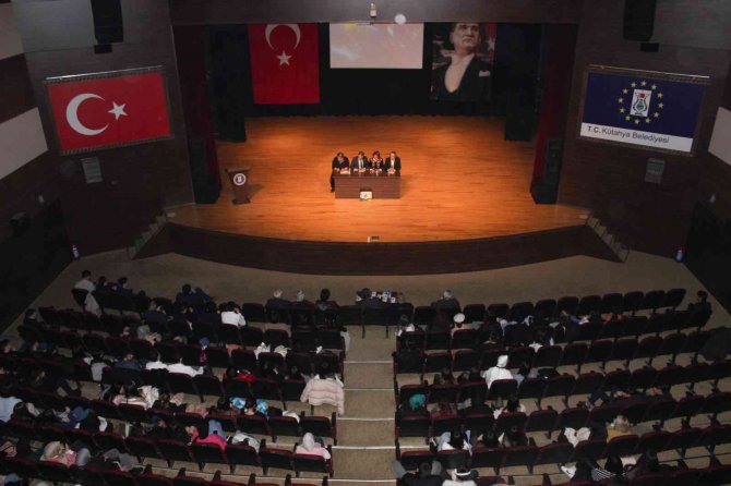 Kazakistan’ın Bağımsızlık Günü Kütahya’da Coşkuyla Kutlandı