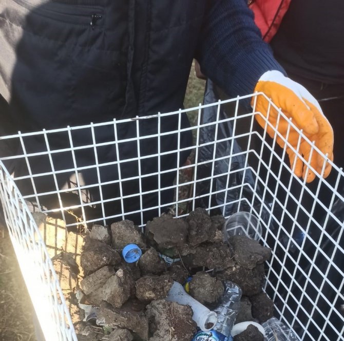Mamamatiklerden Plastik Atık Yerine Taş Parçaları Çıktı