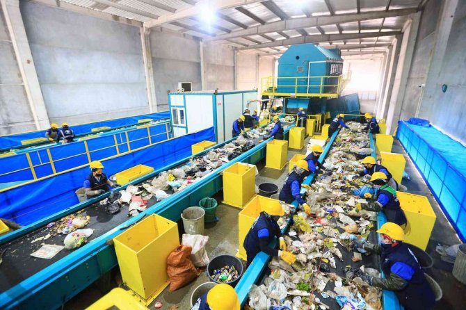 Günde 180 Ton Evsel Atık Ayrıştırılıyor