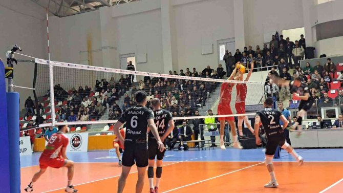 Efeler Ligi: Türşad: 3 - Hekimoğlu Bursa: 0