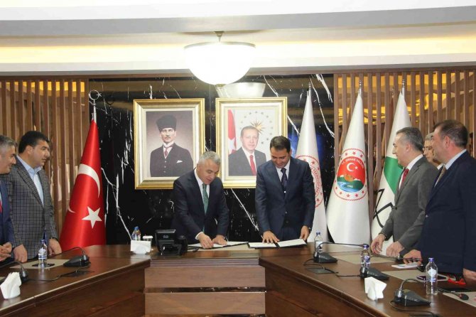 Şırnak Valiliği Ve Gap İ̇daresi Arasında 33 Milyonluk Protokol İmzalandı