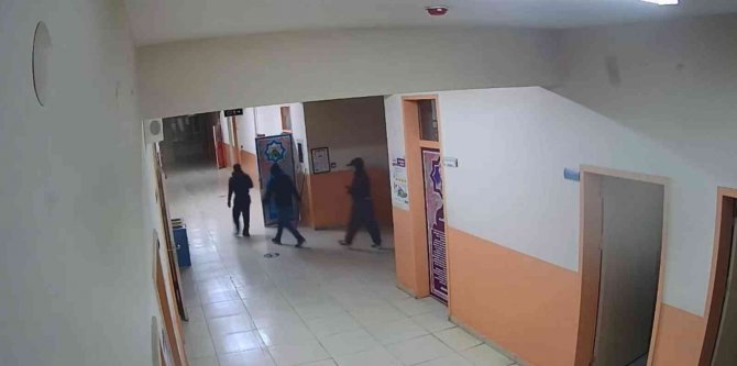 Okula Zarar Verip, 40 Musluk Çalan 4 Şüpheli Tutuklandı