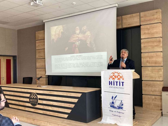 Prof. Dr. Güngör, Dijital Dünyanın Tehlikesine Dikkat Çekti