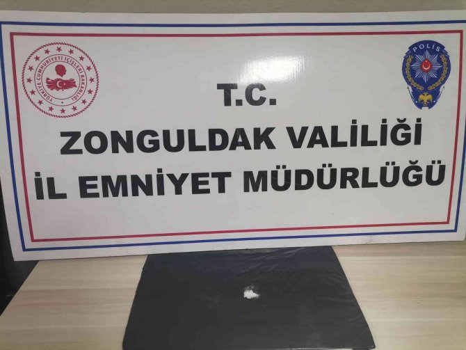 Polis Denetiminde Uyuşturucuyla Yakalandılar
