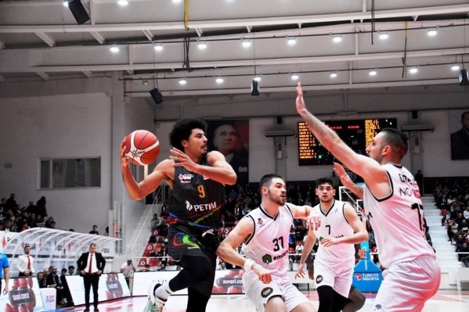 Basketbol Süper Ligi: Aliağa Petkimspor: 97 - Beşiktaş Emlakjet: 83