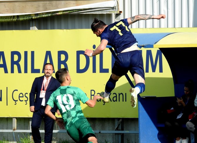 Alaçatıspor Penaltı Golleri İle Rakibini 2-1 Yendi