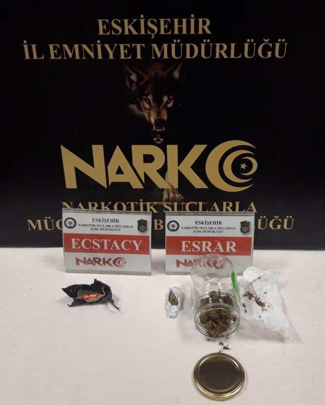 Eskişehir’de Çok Miktarda Uyuşturucu Ele Geçirildi: 3 Tutuklama