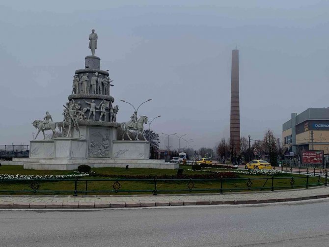 Eskişehirliler Güne Sisle Başladı