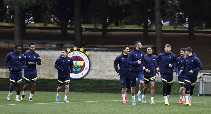 Fenerbahçe, İ̇stanbulspor Maçı Hazırlıklarını Sürdürdü