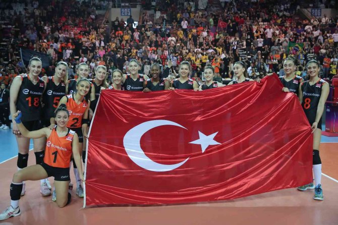 Bronz Madalya Eczacıbaşı Dynavit’in