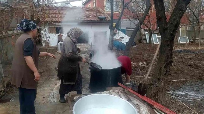 Yapımı 26 Saat Sürüyor, Lezzetine Doyulmuyor