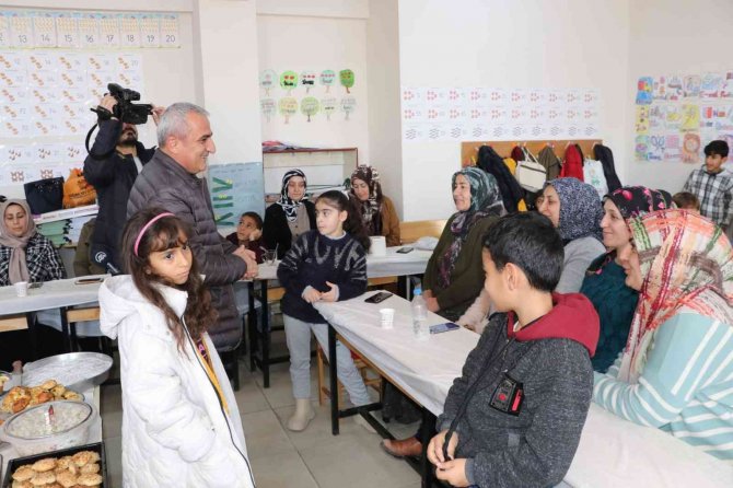 Hakkari’de 6 Bin Veliye Eğitim Verildi