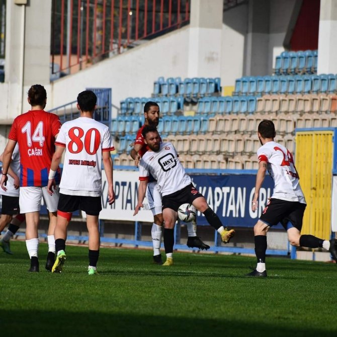 Karabük İ̇dman Yurdu Evinde İlk Mağlubiyetini Aldı