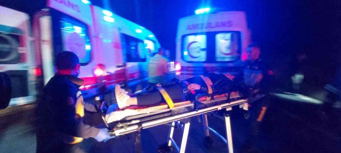 Kırklareli’nde Otomobil Şarampole Devrildi: 4 Yaralı