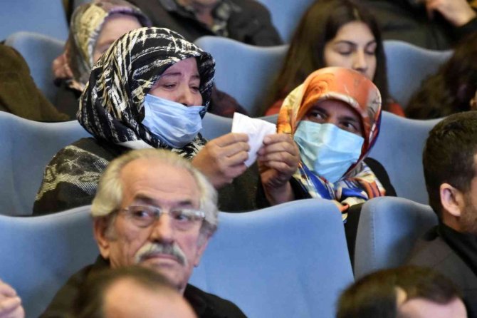 Gümüşhane’de “İ̇lk Evim, İ̇lk İ̇şyerim” Projesinde Kuralar Çekildi