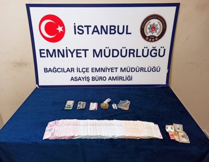 İ̇stanbul’da 1,5 Milyon Liralık Kokain Operasyonu Kamerada