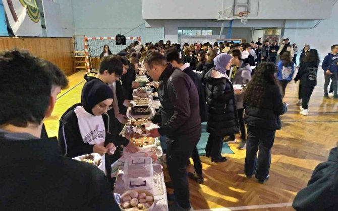 Öğrencilerden Örnek Davranış