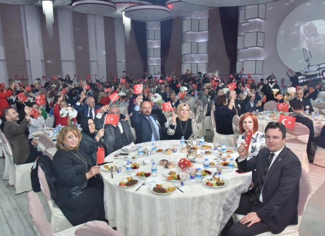 Balkan Türkleri Dayanışma Gecesinde Buluştu