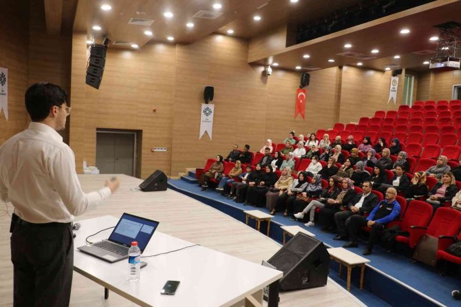 Cizre’de Aile Okuluyla 2770 Haneye Ulaşıldı