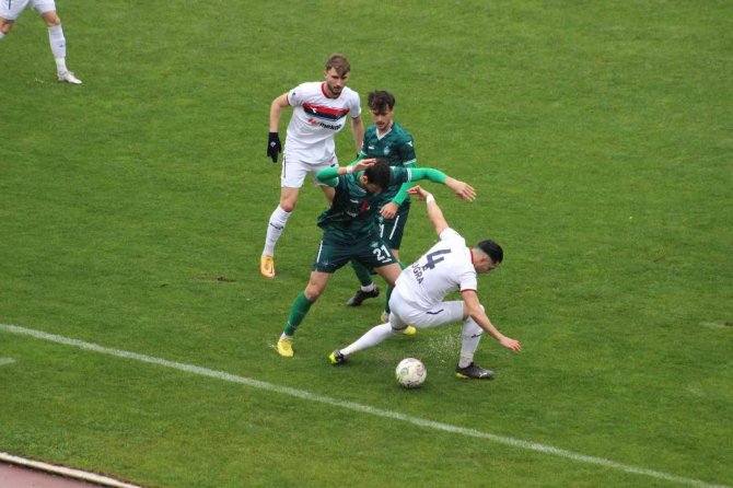 Tff 2. Lig: Kırklarelispor: 1 - 1461 Trabzon: 2