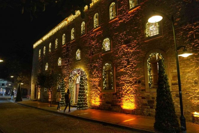 Çeşme, Dopdolu Bir Yılbaşına Hazırlanıyor