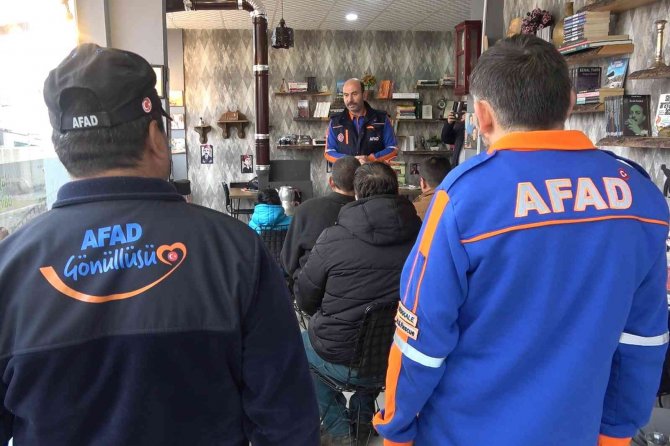 Afad Görevlileri, Vatandaşları ’Afet’ Olaylarına Karşı Bilinçlendiriyor