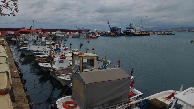 Marmara Denizi Ulaşımına Poyraz Engeli