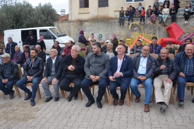 Gömeç Belediyesi’nden Gençlere Halı Saha